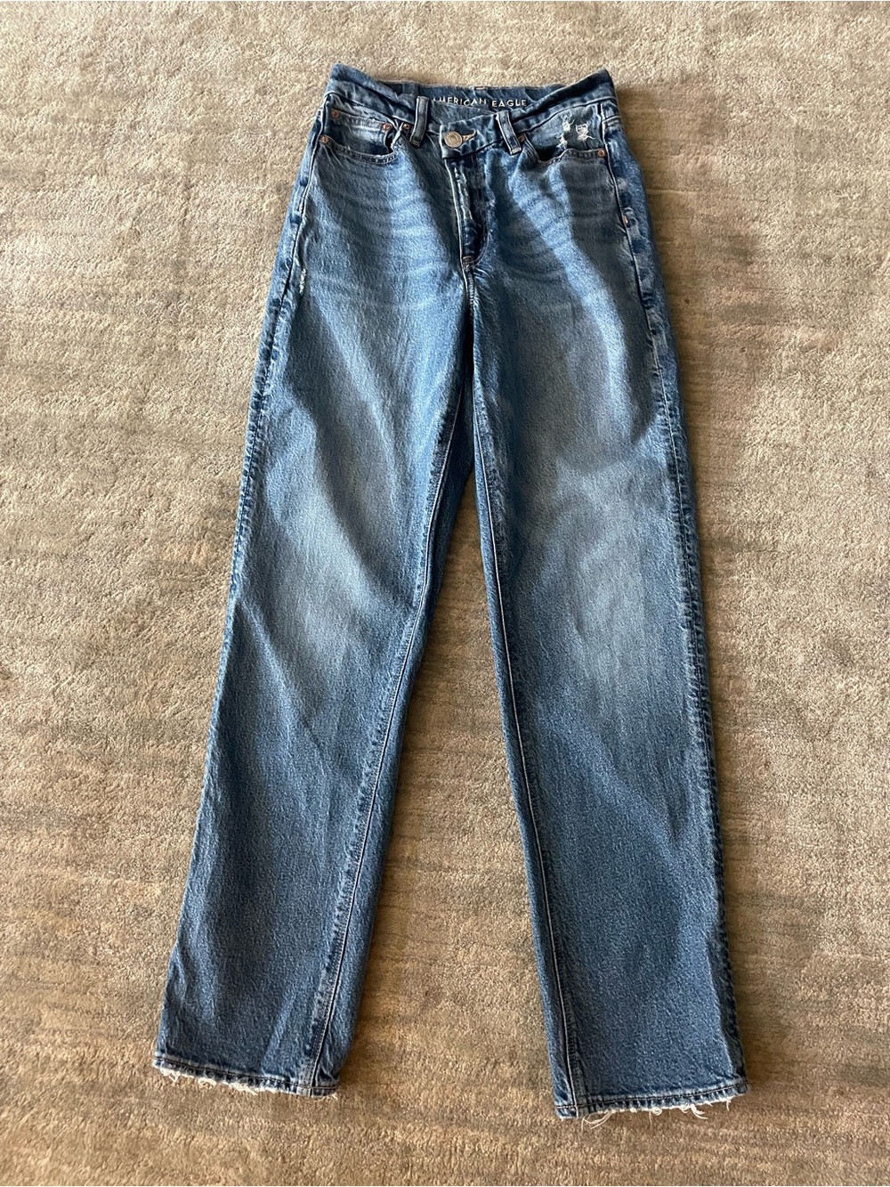 American Eagle Curvy 90s Straight Jeans Size 4 Long Medium Wash
